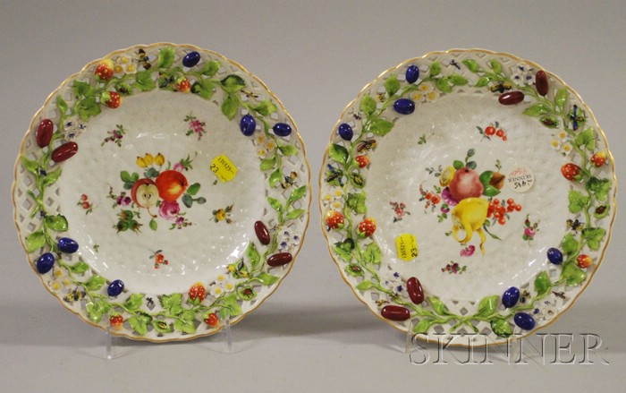 Appraisal: Pair of Meissen-type Hand-painted Porcelain Cabinet Plates with Encrusted and