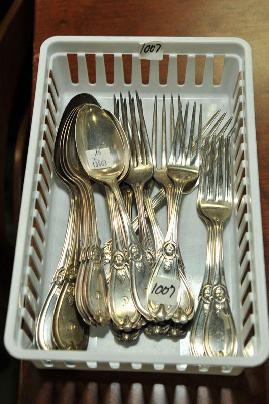 Appraisal: SIXTEEN PIECES OF STERLING SILVER FLATWARE MARKED FOR TIFFANY In