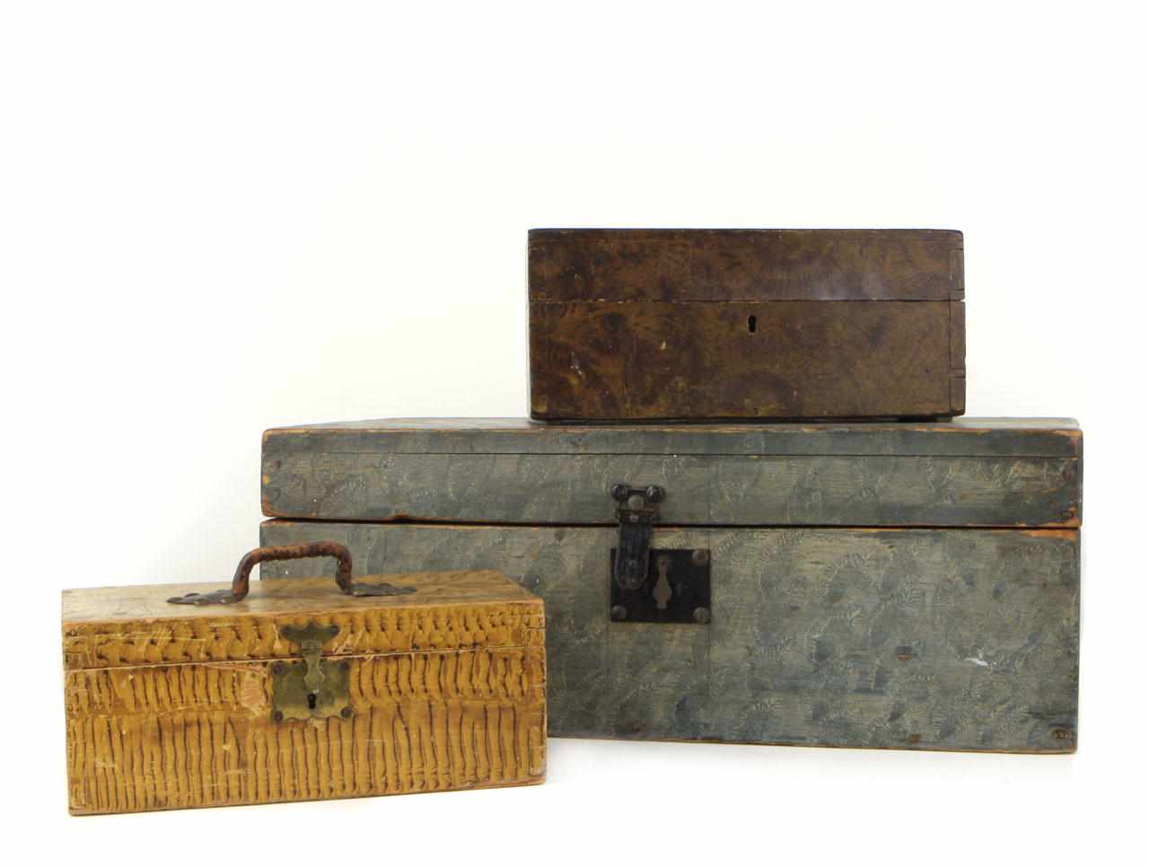 Appraisal: A group of three sponge painted storage and document boxes