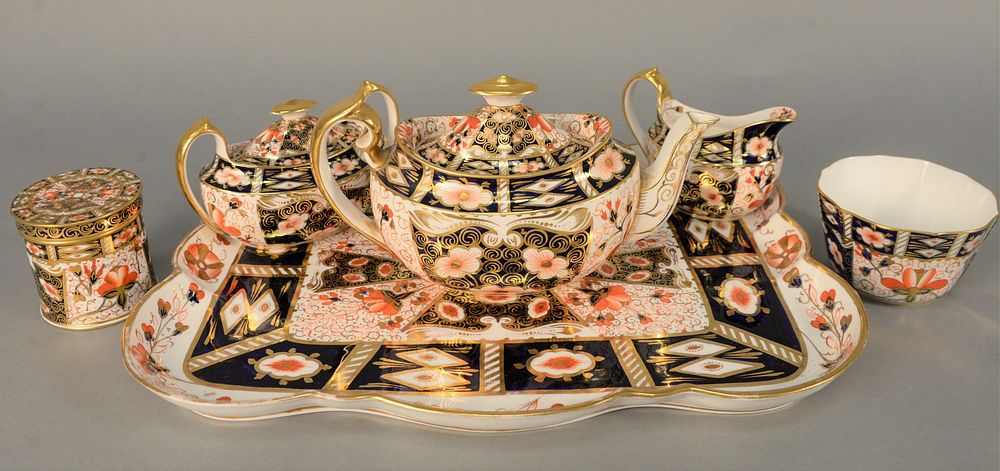 Appraisal: One-Hundred-and-Three Piece Royal Crown Derby Luncheon Tea Service traditional Imari