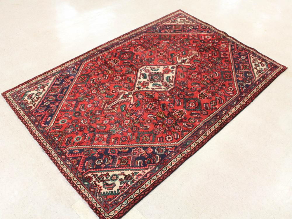 Appraisal: HAND KNOTTED PERSIAN TRIBAL AREA RUG Hamadan Province northwestern Iran