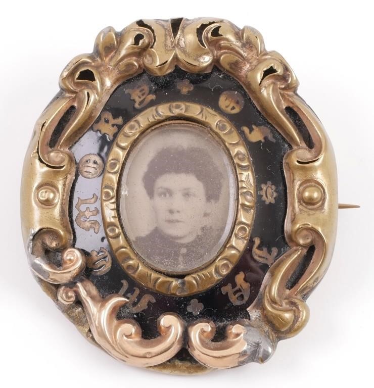 Appraisal: Part of an estate collection of Victorian jewelry much of