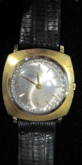 Appraisal: Lady's karat yellow gold wristwatch Lucien PiccardRounded Square case circular