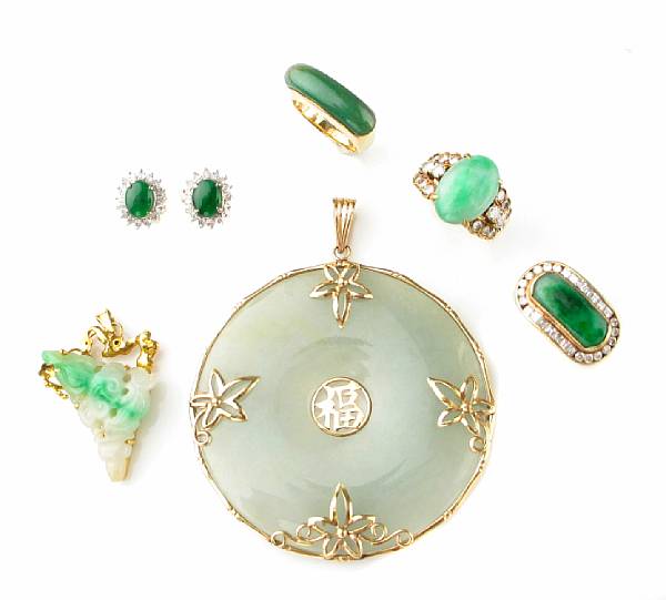 Appraisal: A group of jadeite diamond and gold jewelry featuring one