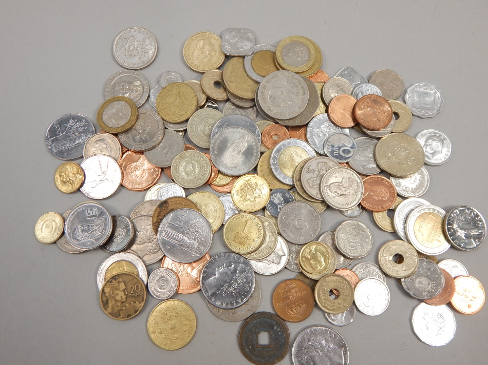 Appraisal: A large quantity of foreign coinage to include European Commonwealth