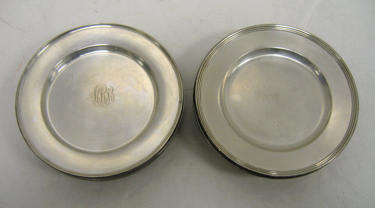 Appraisal: INTERNATIONAL SILVER COMPANY MERIDEN CT Twelve sterling silver bread and