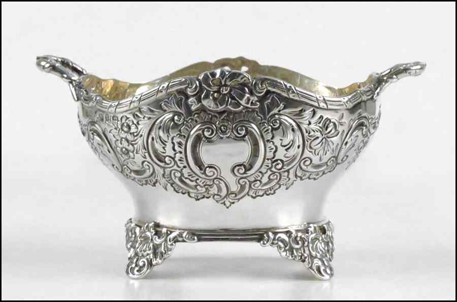 Appraisal: ENGLISH SILVER SUGAR BOWL With a gilt interior ozt Condition