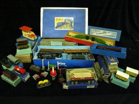 Appraisal: A Hornby Dublo 'Sir Nigel Gresley' passenger train set boxed