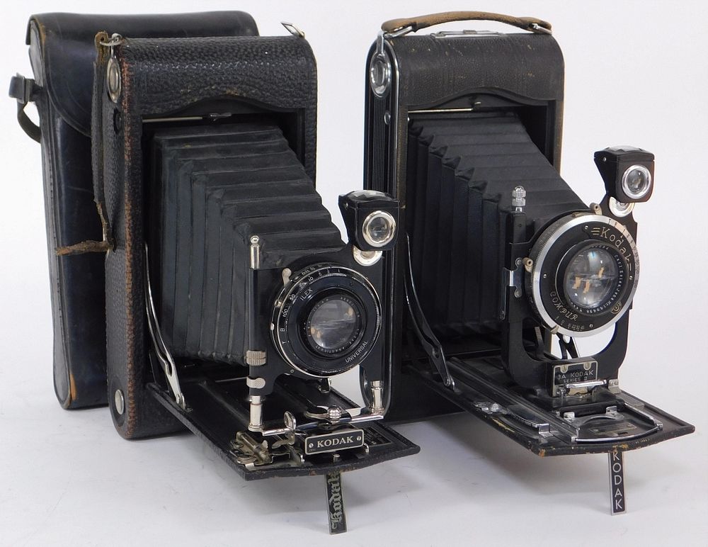 Appraisal: Lot of Kodak Folding Cameras Lot of Kodak folding cameras