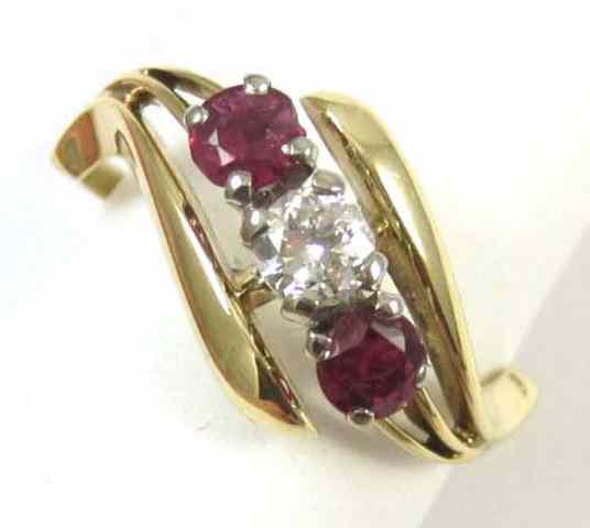 Appraisal: RUBY DIAMOND AND YELLOW GOLD RING k gold set with