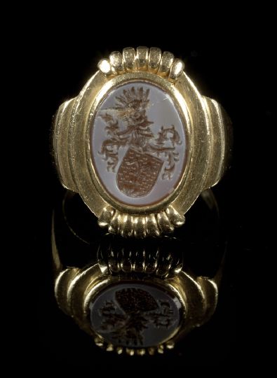 Appraisal: Eighteen-Karat Yellow Gold and Sardonyx Gentleman's Intaglio Ring composed of