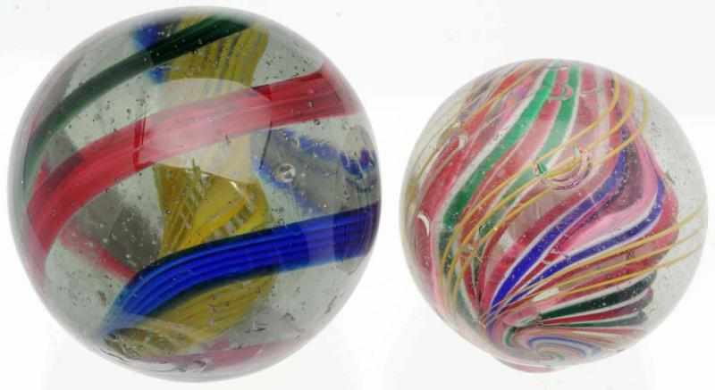 Appraisal: Lot of Marbles The smallest marble is a multicolored divided