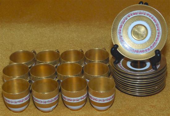 Appraisal: TWELVE COLEPORT COIN GOLD AND FLORAL TRANSFER DEMITASSE CUPS