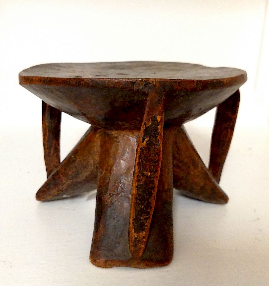 Appraisal: Early th C Three-legged Stool w Handle Early th C