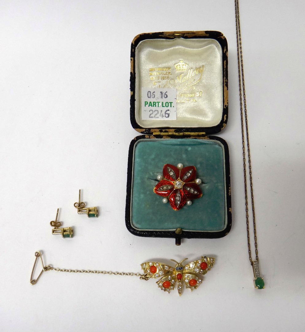 Appraisal: An ct gold diamond and coral set brooch designed as