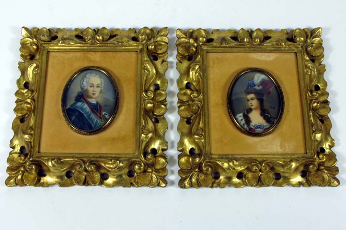 Appraisal: PAIR ITALIAN MINIATURE OIL PAINTINGS Portrait of a beautiful woman