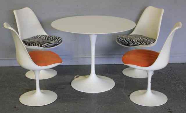 Appraisal: Midcentury Saarinen Tulip Table and Chairs From a New Rochelle