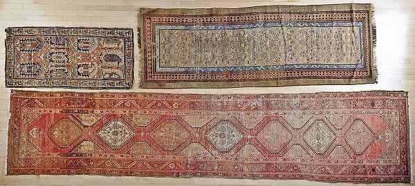 Appraisal: Malayer runner early th c ' x ' together with