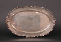 Appraisal: Wallace Sterling Silver Platter Sterling silver oval platter features scalloped