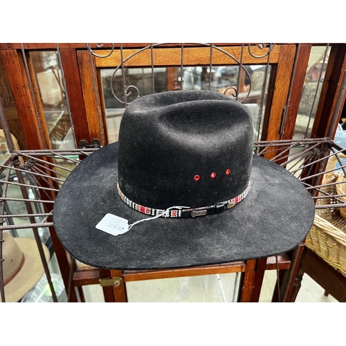 Appraisal: As New Australian Akubra Bronco felt hat size