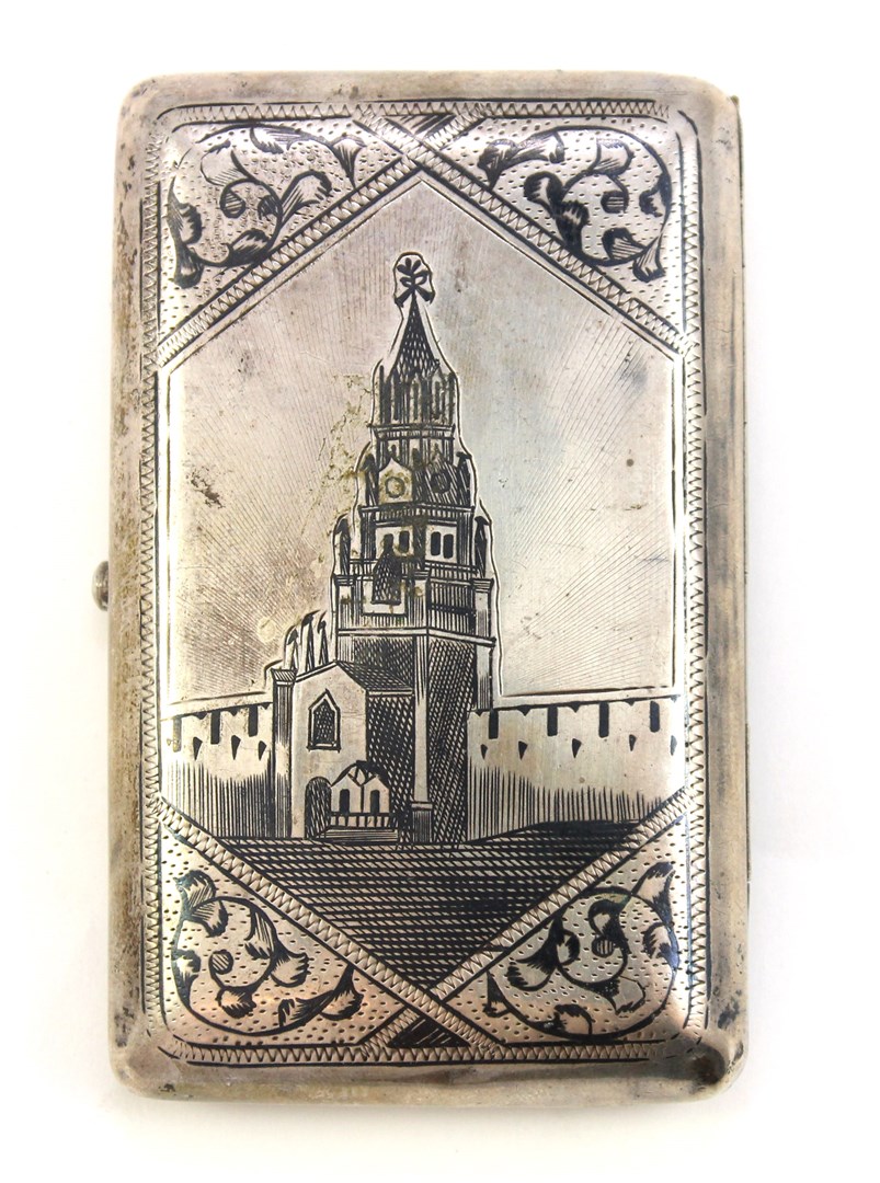 Appraisal: A Russian niello decorated rectangular cigarette case the front decorated