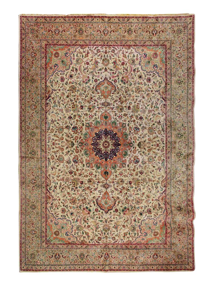 Appraisal: A Tabriz Wool Rug A Tabriz Wool Rug Mid- th