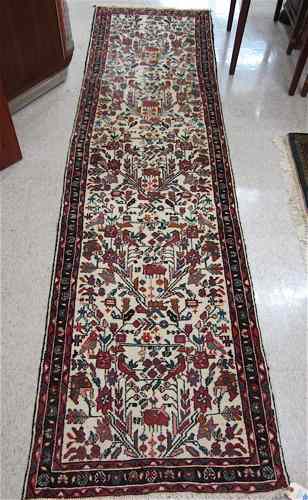 Appraisal: SEMI-ANTIQUE PERSIAN HAMADAN RUNNER Hamadan Province northwestern Iran overall floral