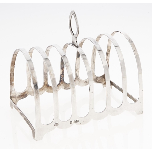 Appraisal: A George V seven hoop silver toast rack cm l