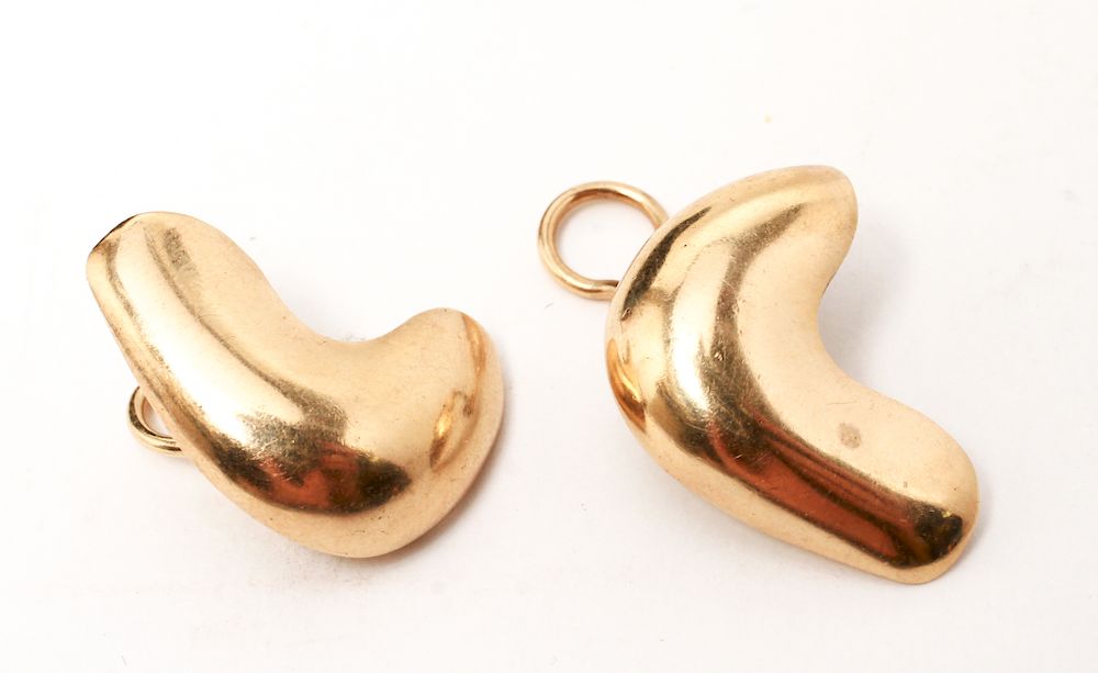 Appraisal: K Yellow Gold Kidney Bean Boomerang Earrings Pair of K