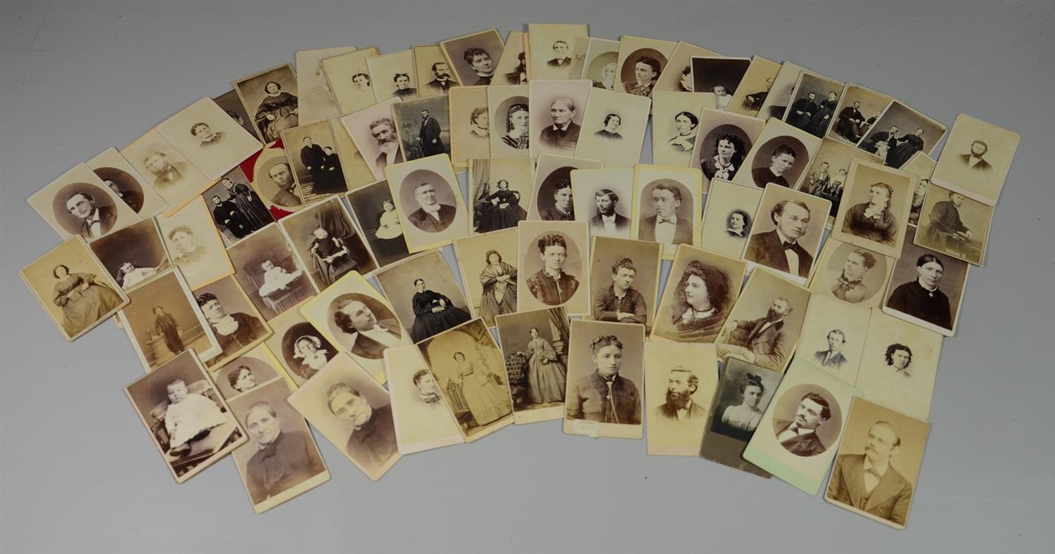 Appraisal: Ephemera carte de visites approximately portraits of American subjects