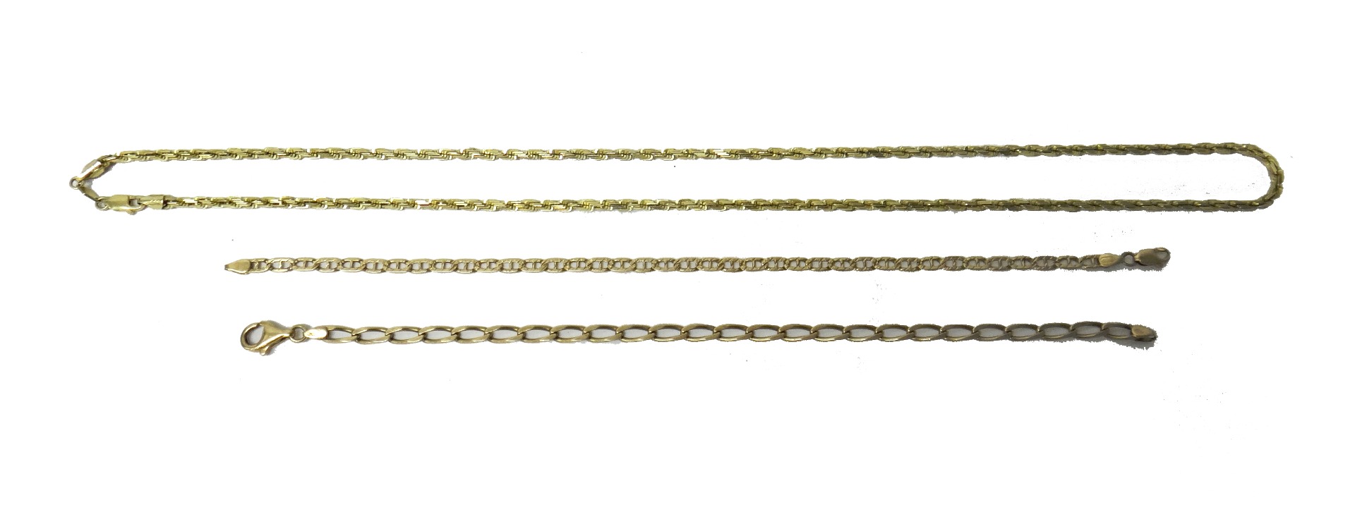 Appraisal: A gold facet cut ropetwist link neckchain on a sprung