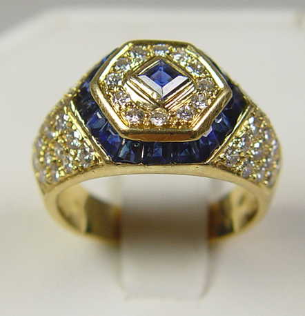 Appraisal: Ladies k Diamond Sapphire Ring k yellow gold grams diamonds