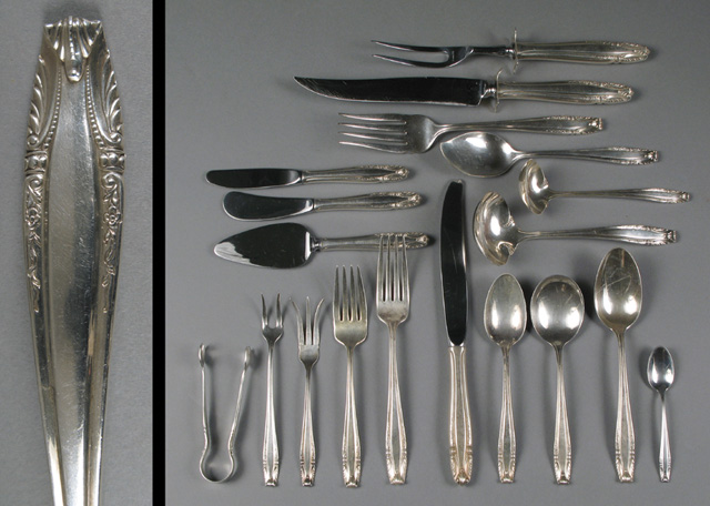 Appraisal: WALLACE STERLING SILVER FLATWARE SET pieces in the Stradivari pattern