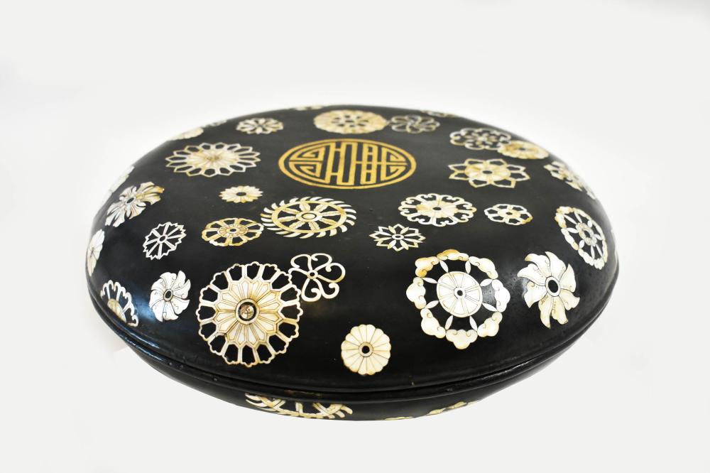 Appraisal: JAPANESE MOTHER-OF-PEARL INLAID LACQUER RICE BOXThe circular covered black lacquer