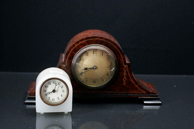 Appraisal: An Edwardian mantle clock in burl walnut case together with