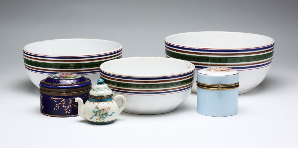 Appraisal: Twentieth century Three Villeroy Baoch bowls with bands and stenciled