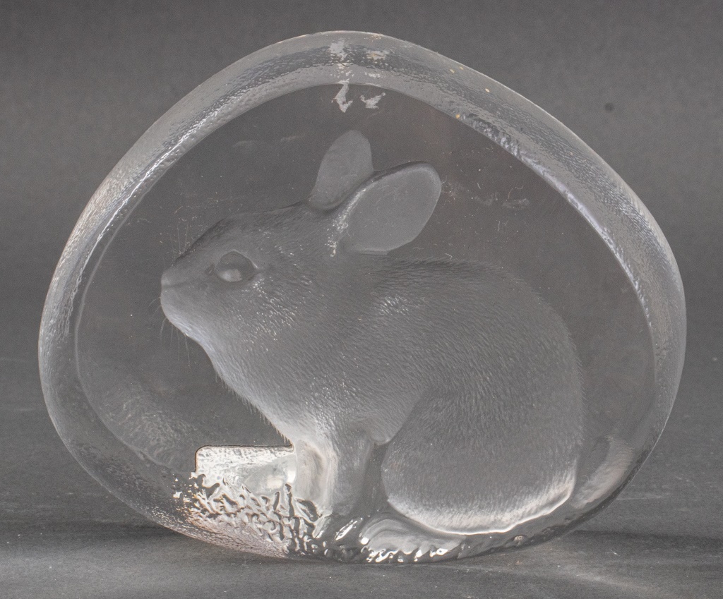 Appraisal: MATS JONASSON RABBIT ETCHED CRYSTAL SCULPTURE Mats Jonasson Scandinavian etched