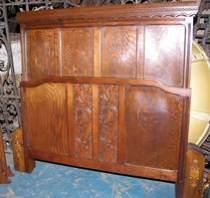 Appraisal: Art Deco Bed circa early th Century Polished golden oak