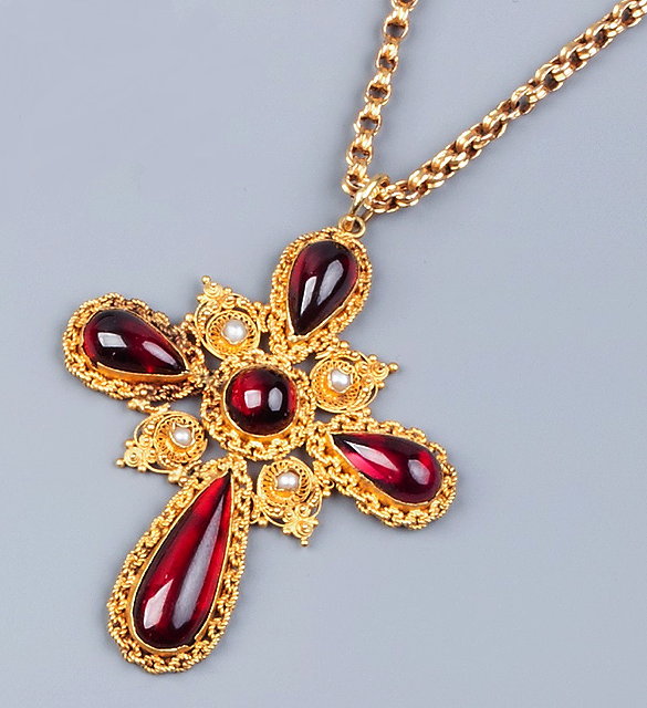 Appraisal: A VICTORIAN GARNET AND SEED PEARL CROSS PENDANT set with