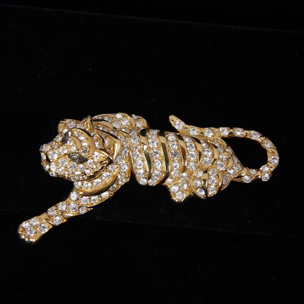 Appraisal: Trifari Giant figural gold tone Tiger brooch pin with pave