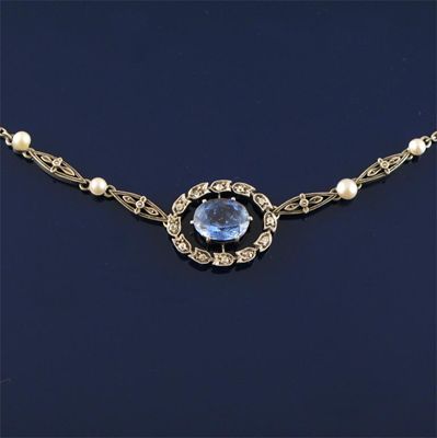 Appraisal: A sapphire pearl and diamond necklace set with an oval