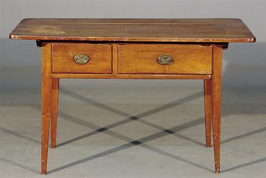 Appraisal: American Hepplewhite walnut tavern table circa rectangular top with ovolo