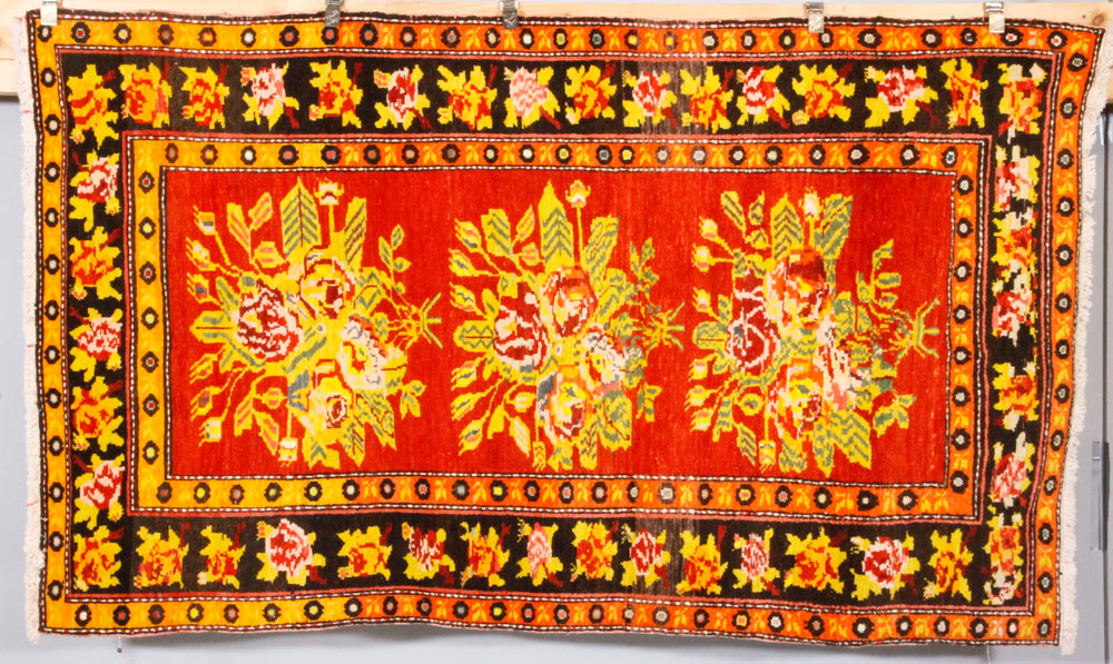 Appraisal: - Old Samarkand Rug Old Samarkand rug ' x '