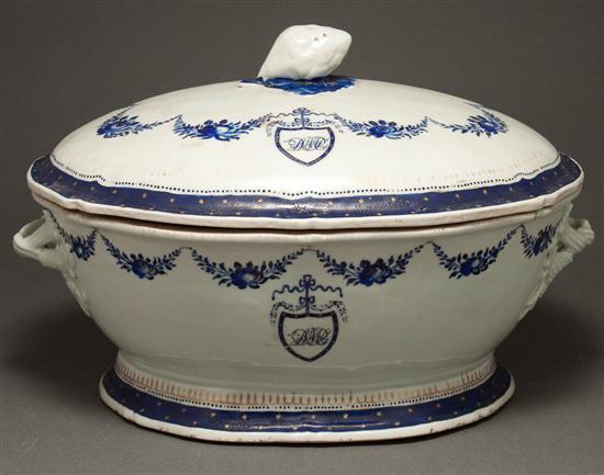 Appraisal: Chinese Export blue and white porcelain soup tureen circa floral