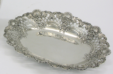 Appraisal: TIFFANY COMPANY STERLING SILVER OVAL BOWL - x - Troy