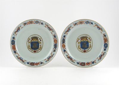 Appraisal: A pair of Chinese Imari armorial plates each decorated with