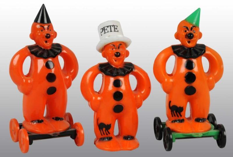 Appraisal: Lot of Plastic Halloween Clown Toys Description Includes two clowns