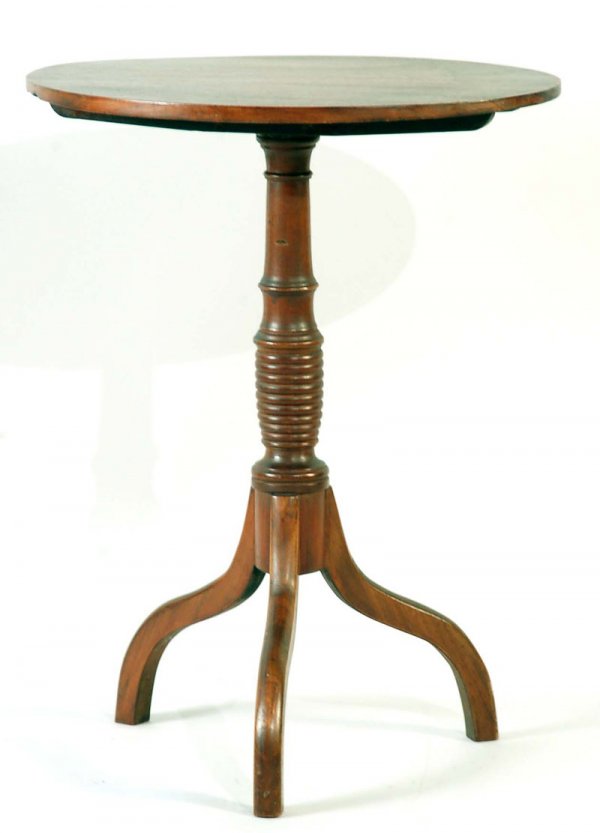 Appraisal: A late Federal circa walnut American candlestand The beehive shaft