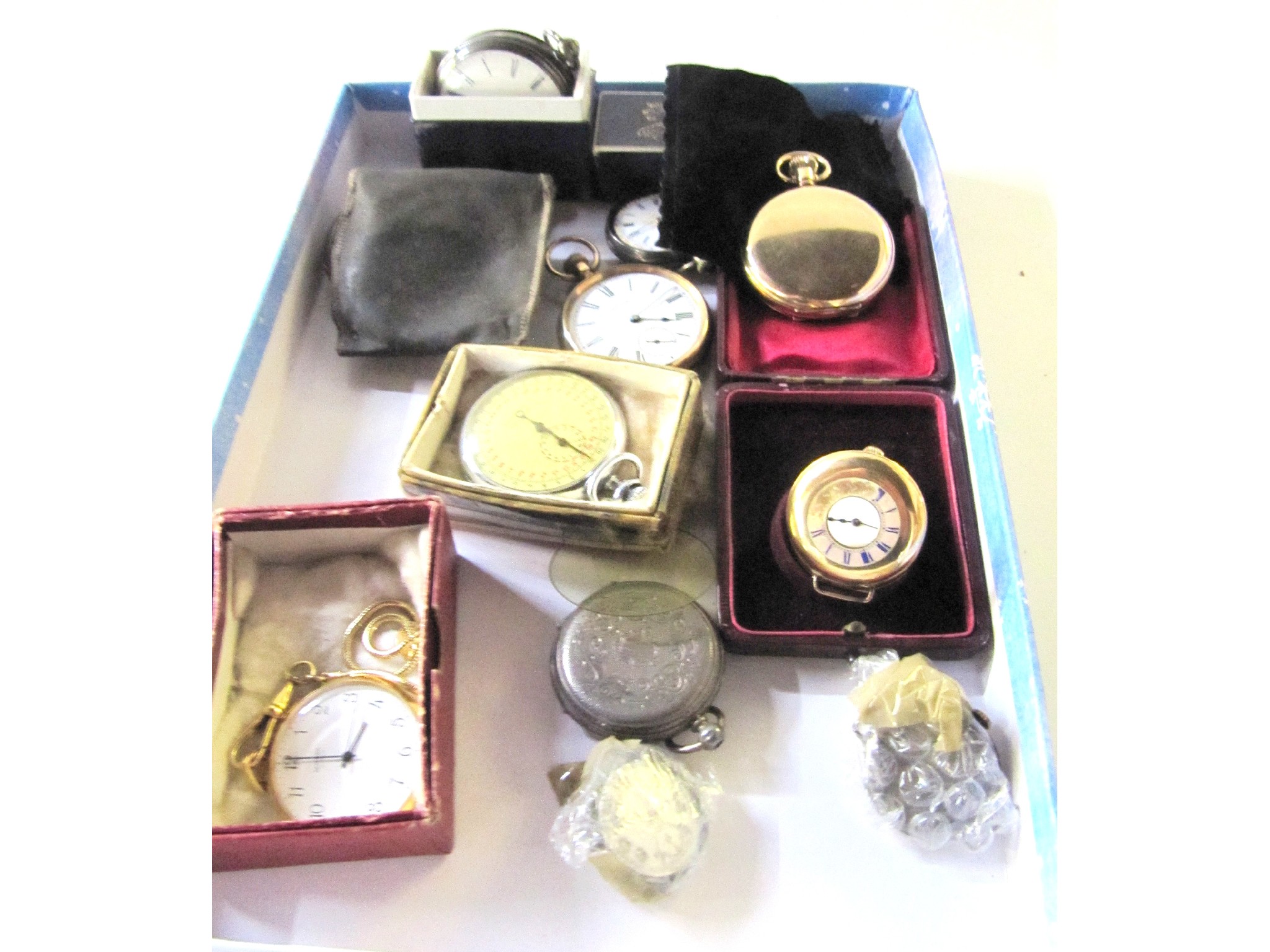 Appraisal: A lot comprising a ct gold fob watch eight assorted