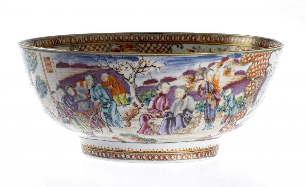 Appraisal: A CHINESE FAMILLE ROSE BOWL enamelled on the exterior with